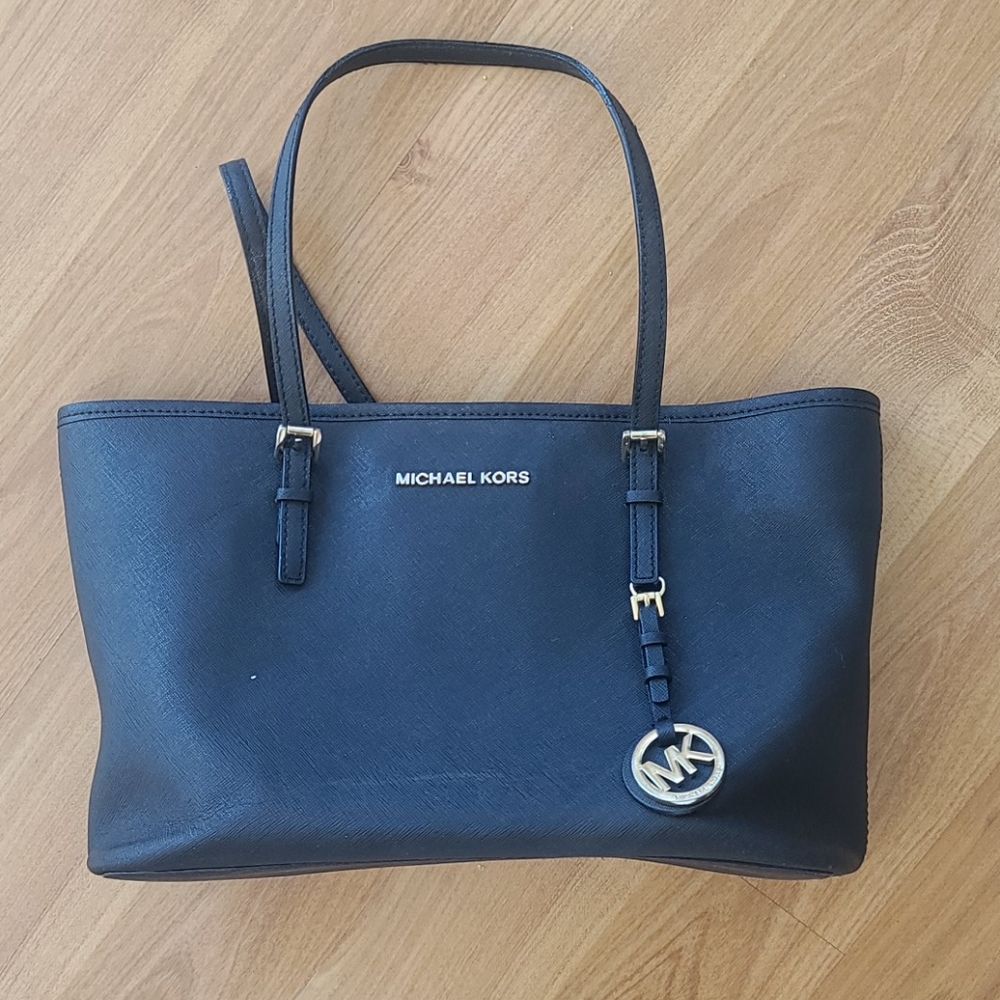 Michael Kors JetSet tote